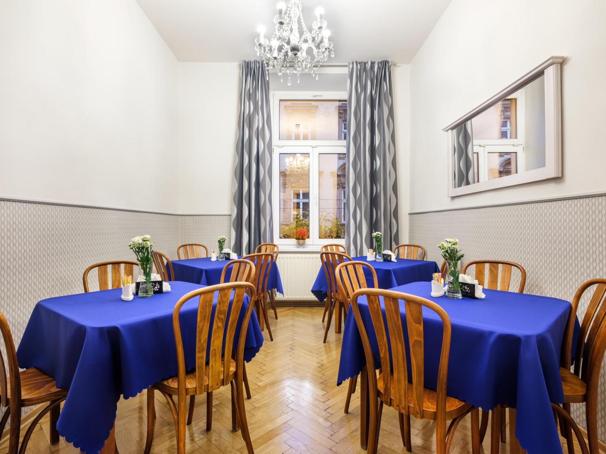 Kosmopolita Apartments Krakow Ngoại thất bức ảnh